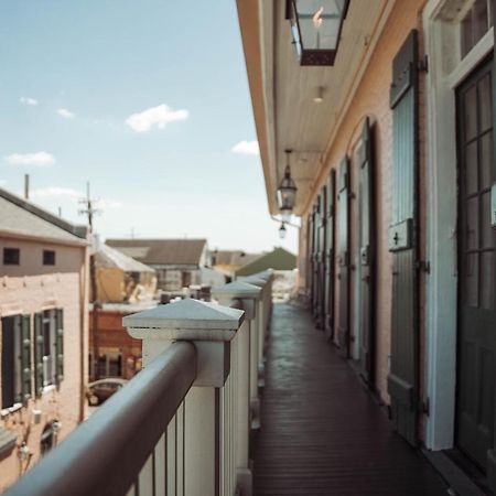 Royal Frenchmen Hotel And Bar New Orleans Exterior photo