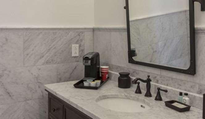 Royal Frenchmen Hotel And Bar New Orleans Amenities photo